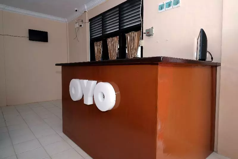 هتل Steze Kost By Oyo Rooms