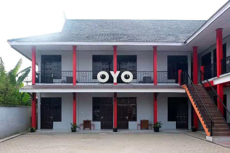 هتل Steze Kost By Oyo Rooms