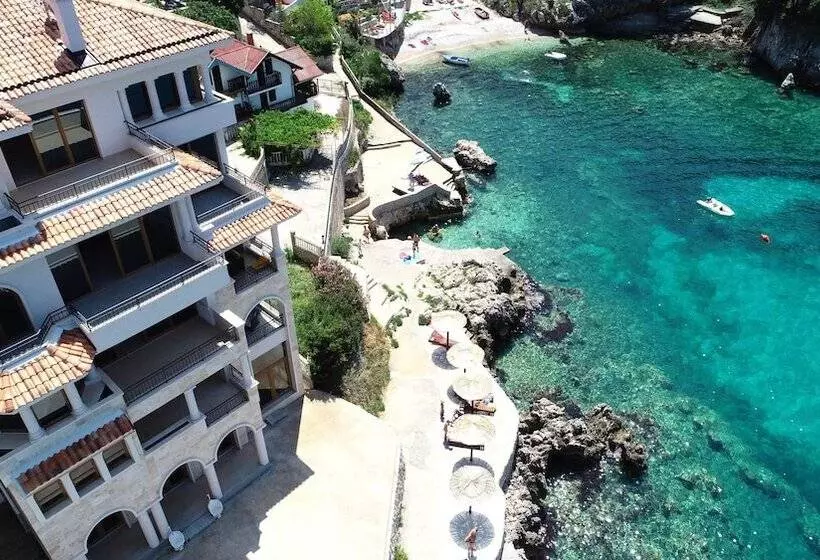 Regina Del Mare