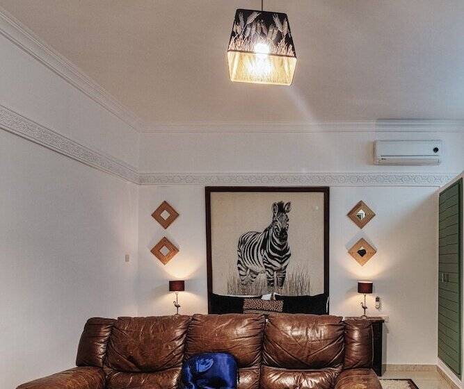 里亚德 Ryad A&b Sarai