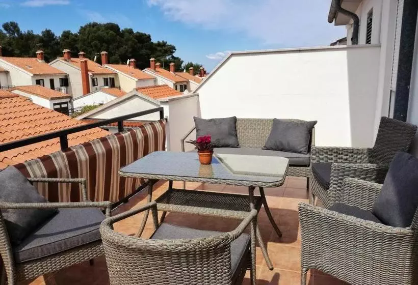 Apartments Radmila