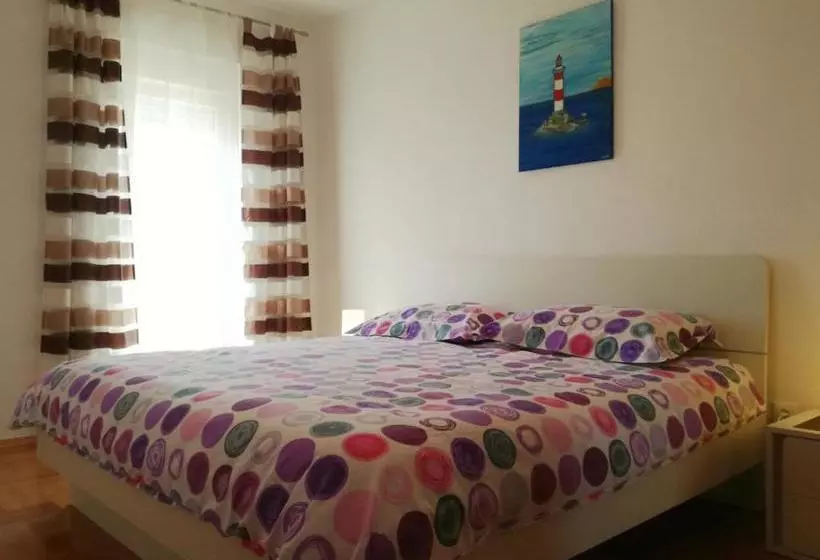 Apartments Radmila