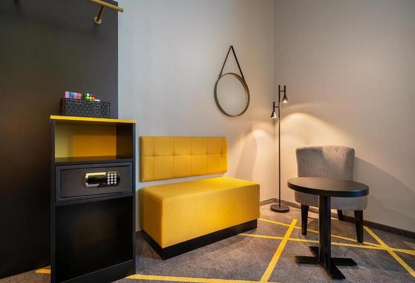 Hotelli Holiday Inn   The Niu, Fury Aschheim Messe, An Ihg