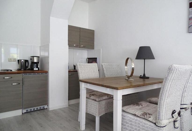 Отель Townhuus No. 1 / Dieksee