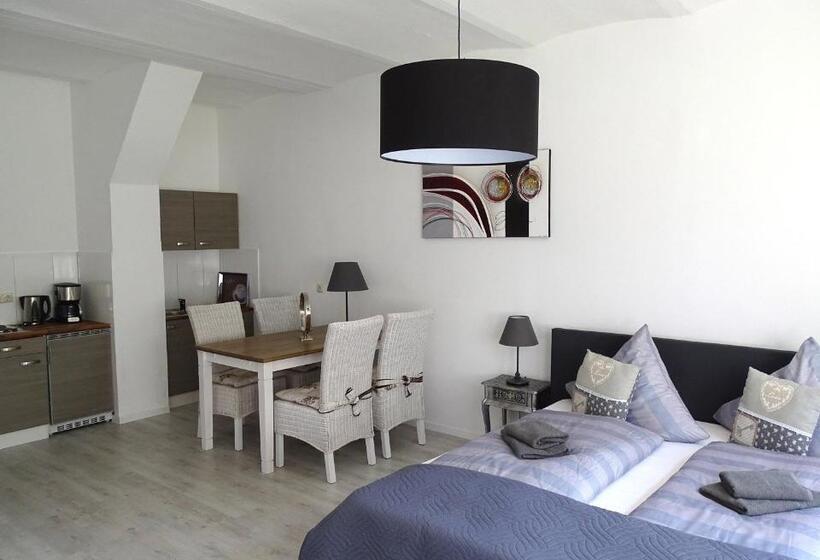 Отель Townhuus No. 1 / Dieksee