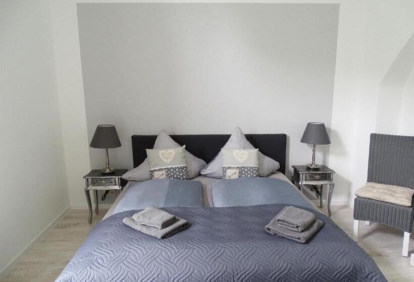 Отель Townhuus No. 1 / Dieksee