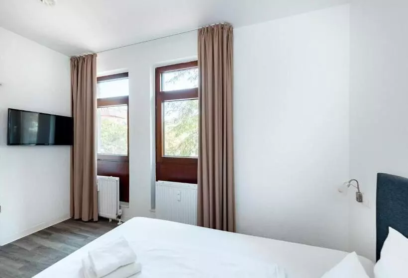 Hotelli Garni Am Olgaeck