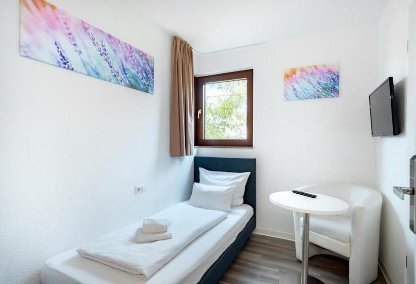 هتل Garni Am Olgaeck