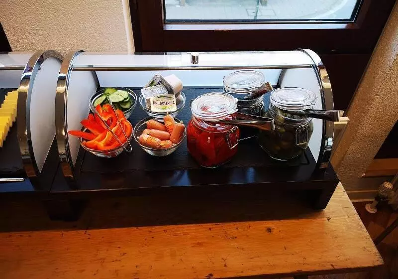 Hotelli Garni Am Olgaeck