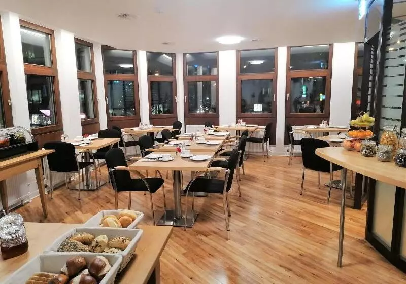 Hotelli Garni Am Olgaeck