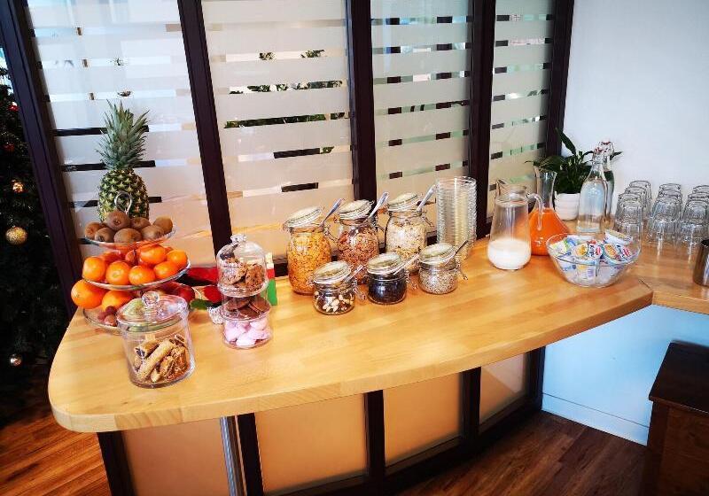 هتل Garni Am Olgaeck