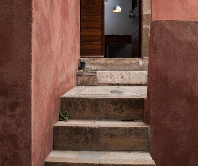 פנסיון Kalnterimi Guesthouses