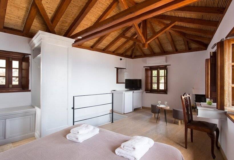 פנסיון Kalnterimi Guesthouses