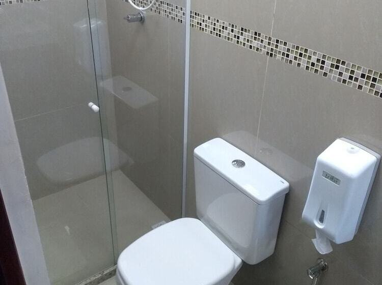 旅馆 Pousada Valparaiso