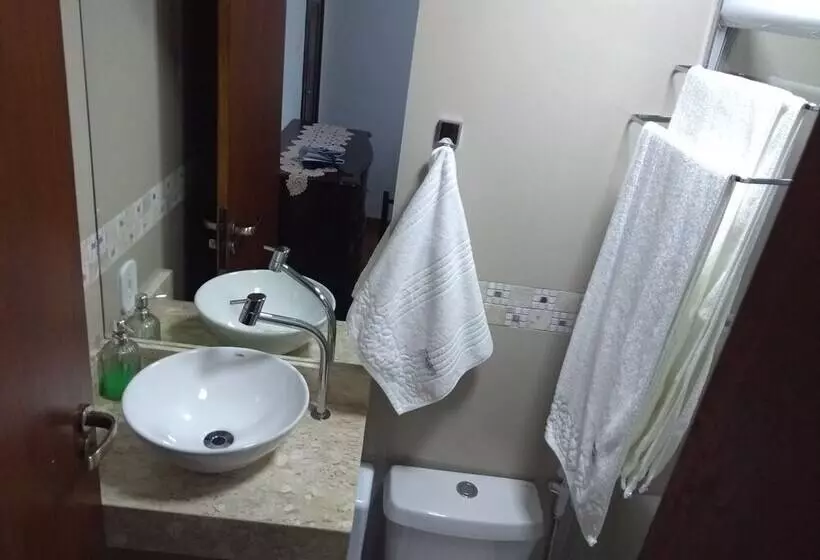 ユースホステル Pousada Valparaiso