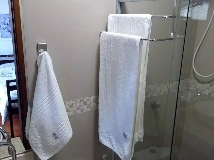 ユースホステル Pousada Valparaiso