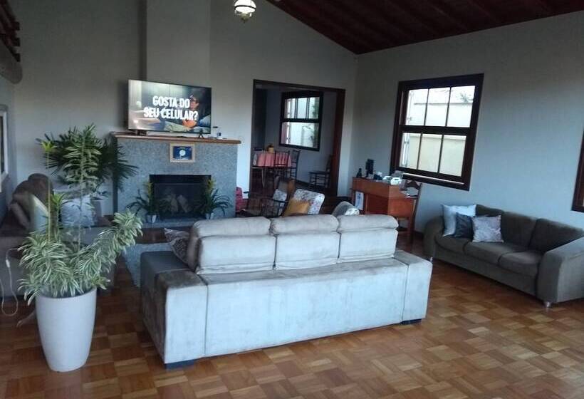 旅馆 Pousada Valparaiso