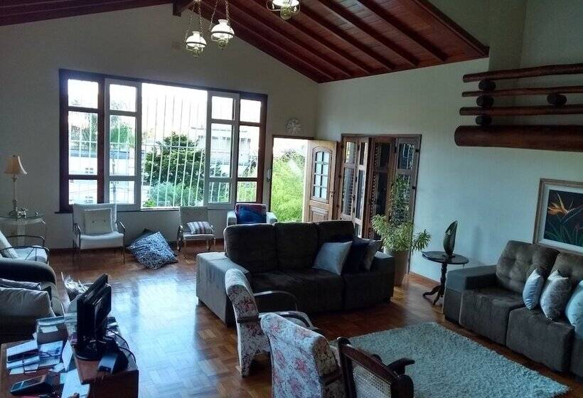 旅馆 Pousada Valparaiso