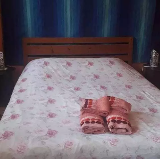 تختخواب و صبحانه Dar Bianca