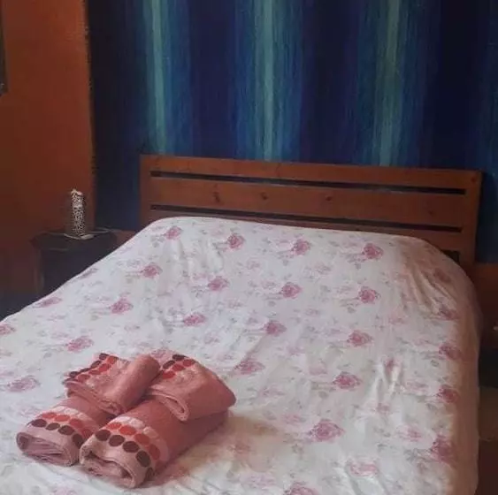 تختخواب و صبحانه Dar Bianca