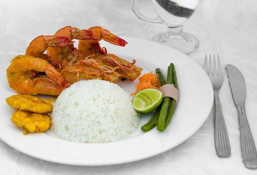 هتل Oceanic Lodge