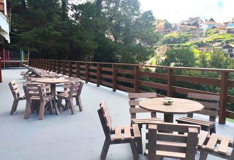 هتل Pousada Château Dos Fontes