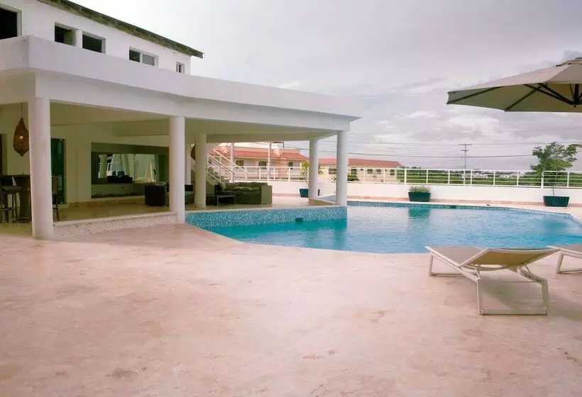 Vista Marina Residence