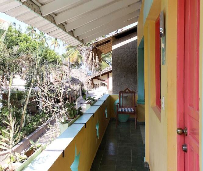 تختخواب و صبحانه Casa Delfin Guest House