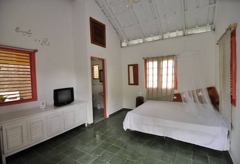 تختخواب و صبحانه Casa Delfin Guest House