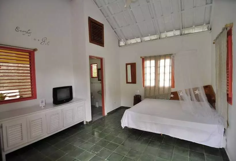 تختخواب و صبحانه Casa Delfin Guest House