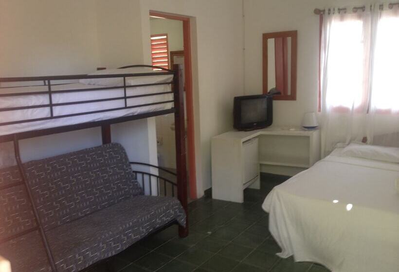 تختخواب و صبحانه Casa Delfin Guest House