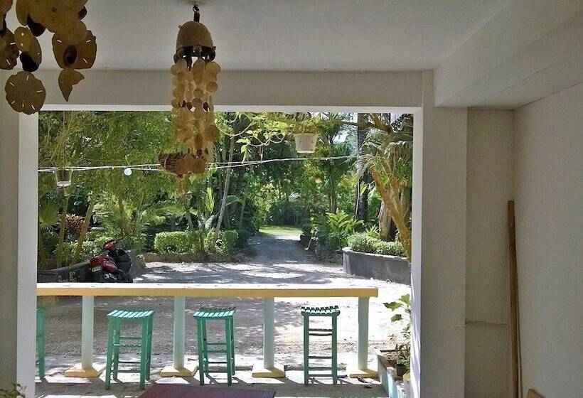 تختخواب و صبحانه Casa Delfin Guest House