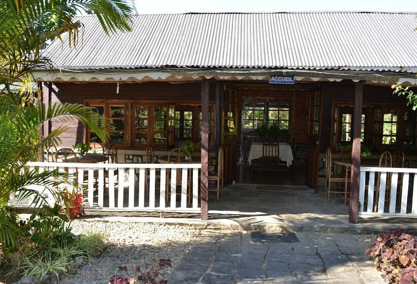 هتل Forêt Australe