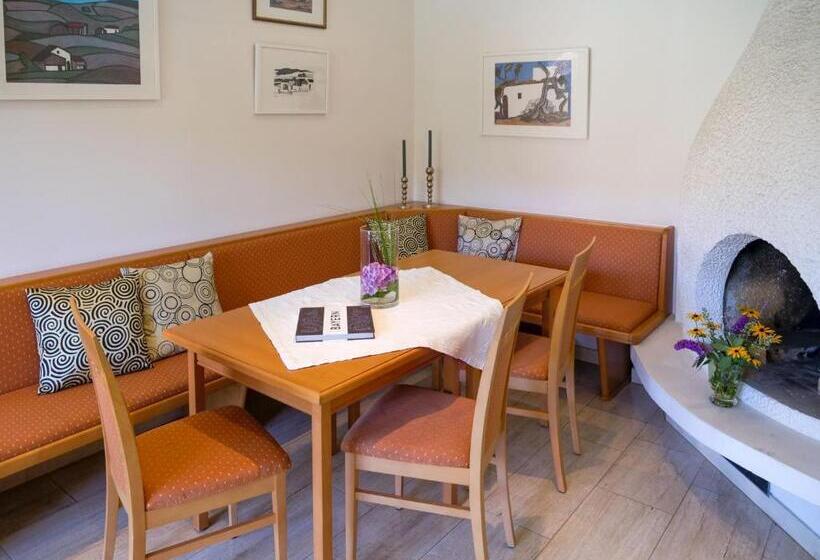 בית מלון כפרי Garni Christl