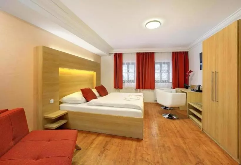 Hotelli Pension U Martina