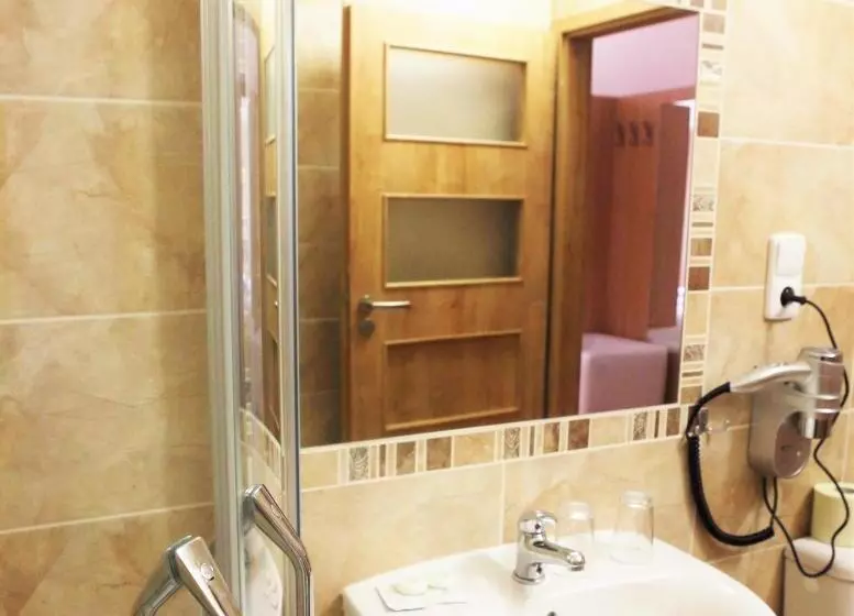 Hotelli Pension U Martina