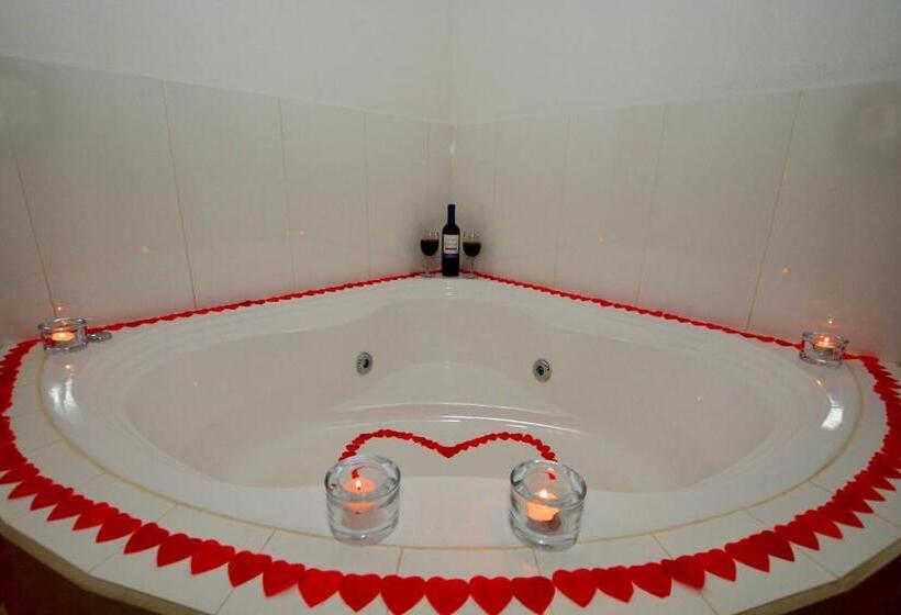 Otel Pousada Cantinho Colibri