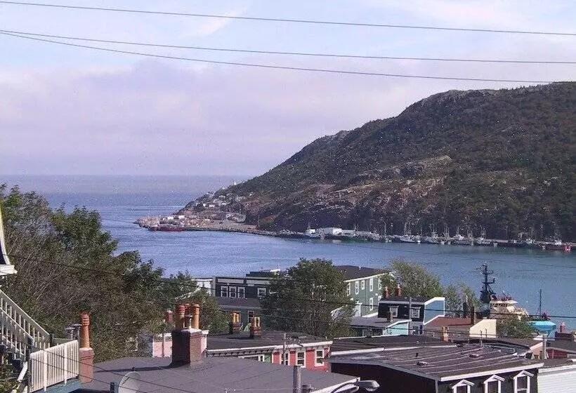 Majatalo Bond Guest House