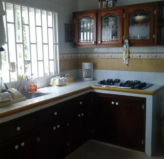 Majatalo Posada Nativa Atardecer Isleño