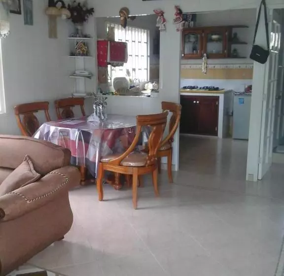 Majatalo Posada Nativa Atardecer Isleño