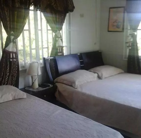 Majatalo Posada Nativa Atardecer Isleño