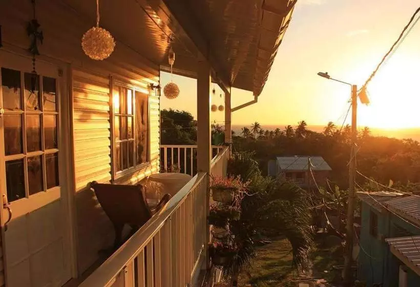 Majatalo Posada Nativa Atardecer Isleño