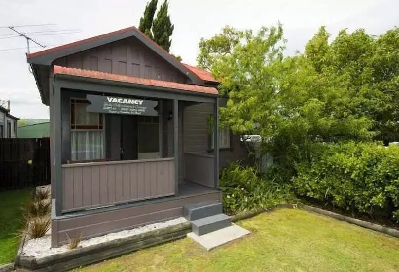 Travellers Inn Motel