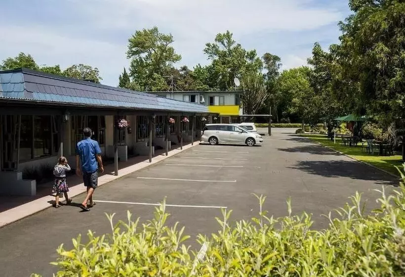 Travellers Inn Motel