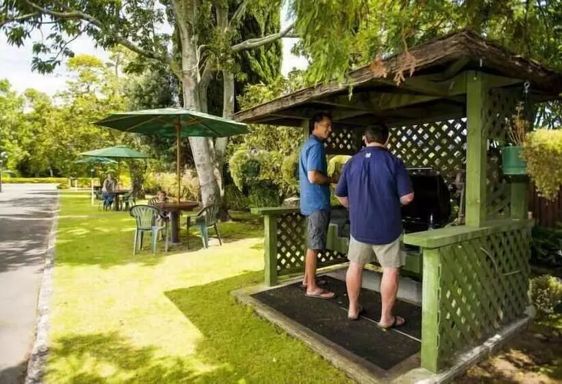 Travellers Inn Motel