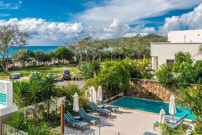 Bayview Beachfront Apartments, In Town Right On The Beach