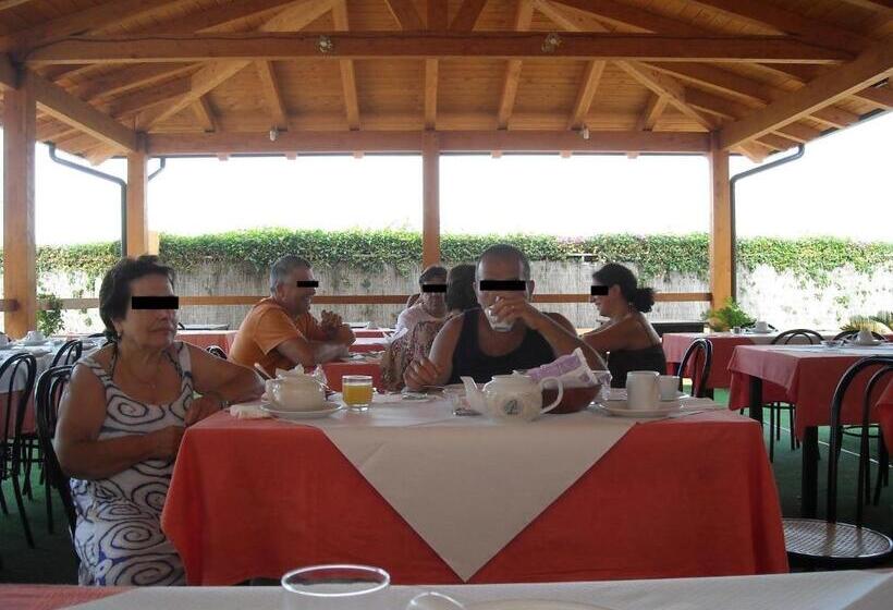 مسافرخانه La Favorita