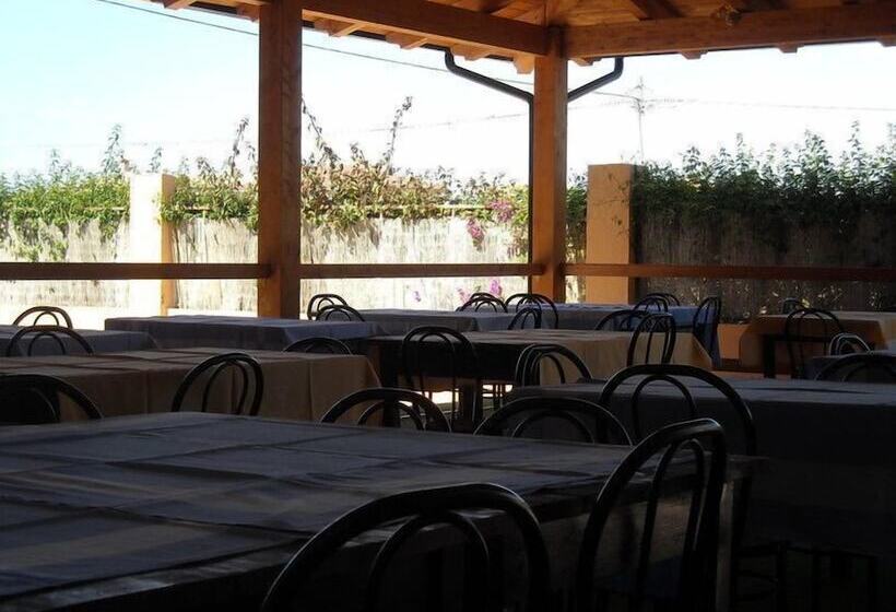 مسافرخانه La Favorita