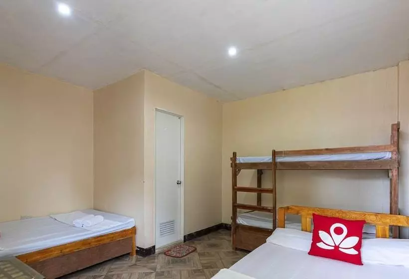 Hotelli Zen Rooms Coffeeswings Vigan