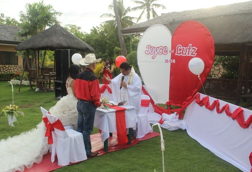 Parrot Paradise Resort